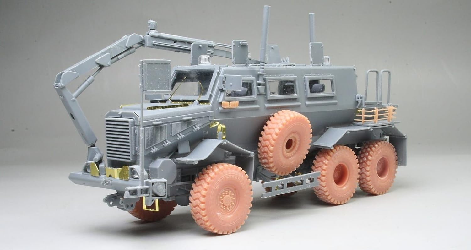 Vespid Models 1/72 American Buffalo A1 MPCV Plastic Model