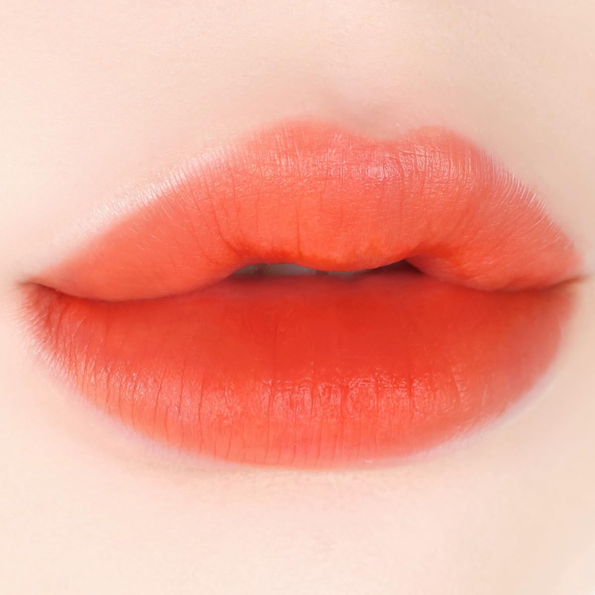Oiad Lip Glow Oil 003 Blunto for Hydrated Glossy Lips