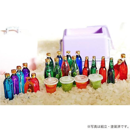Asuka Model Vintage Cooler Box and Drink Set for 1/24 Scale Models