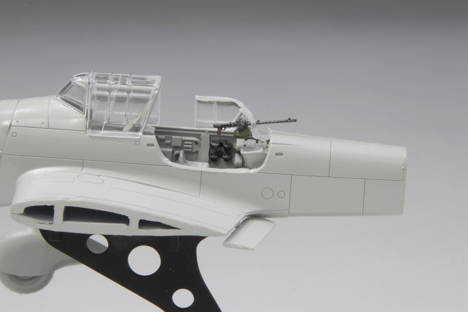FineMolds 1/72 MG15 Gun Model Parts for Aircraft Enthusiasts