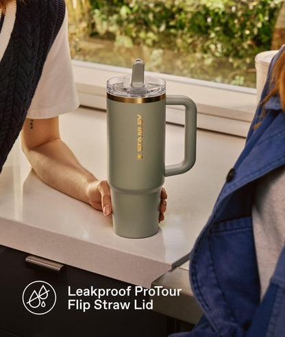 Stanley 1913 Quencher Pro Tour Flip Straw Vacuum Insulated Tumbler 0.89L