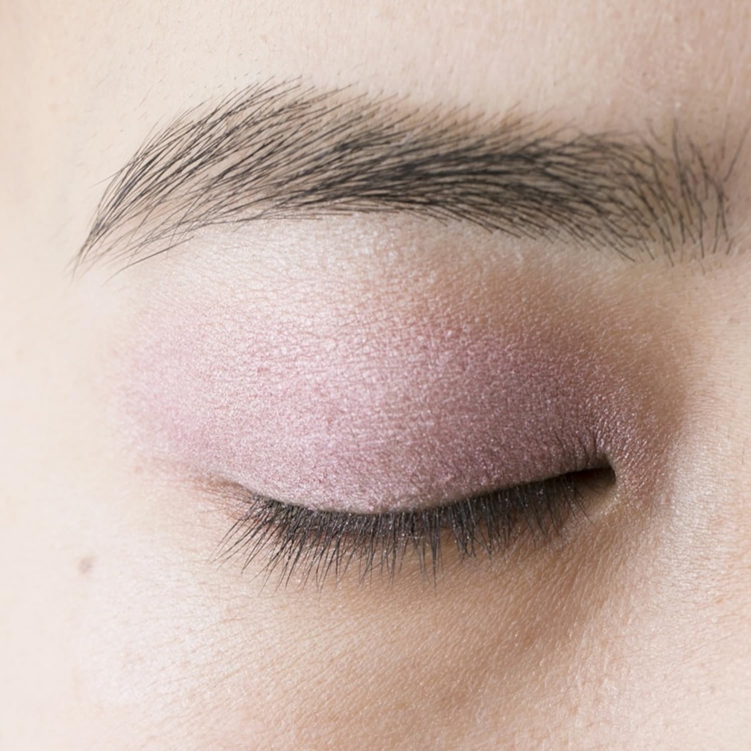 Luamo Natural Eye Color Mauve Pink 1.4g for Beautiful Eyes