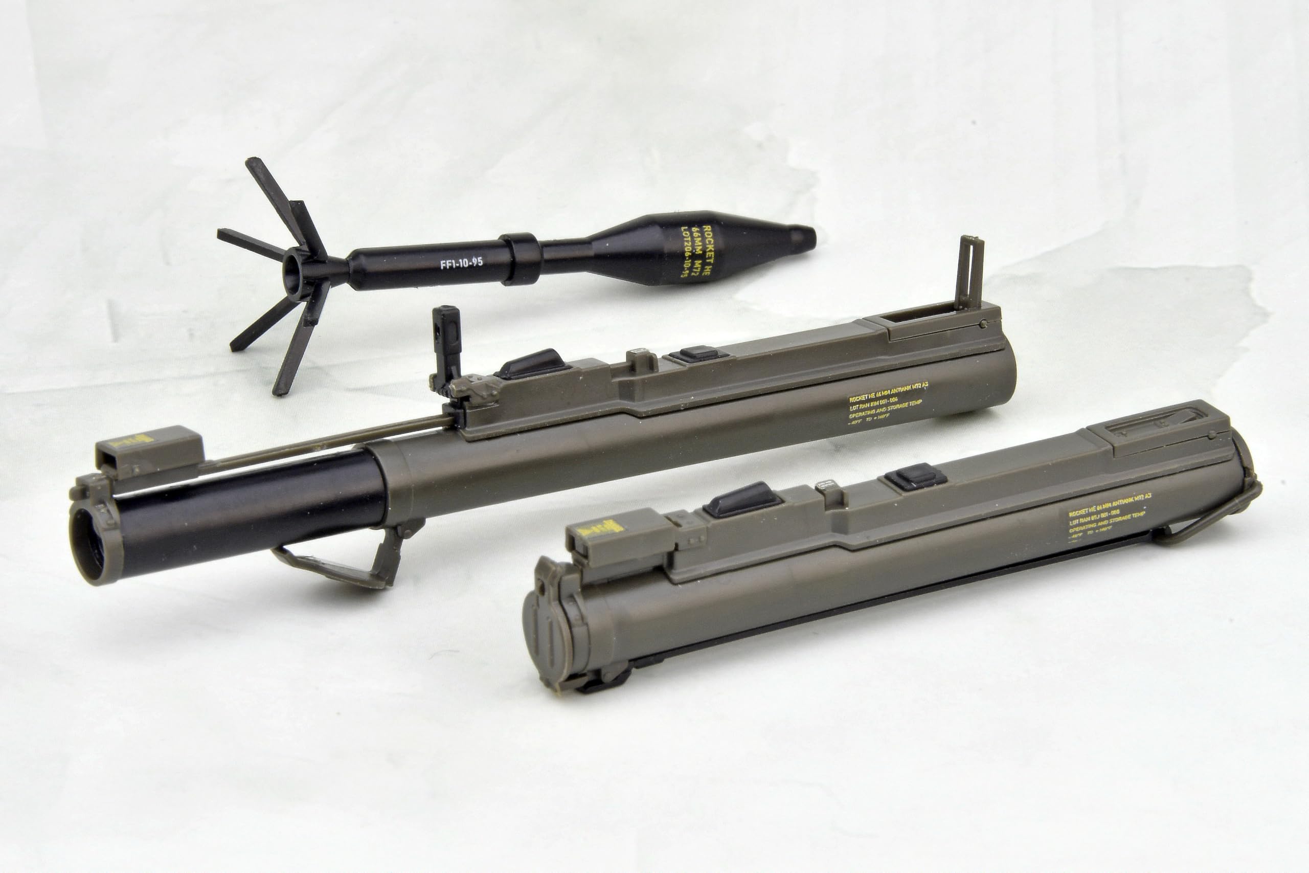 TOMYTEC Little Armory LA106 M72 LAW Type Model Kit