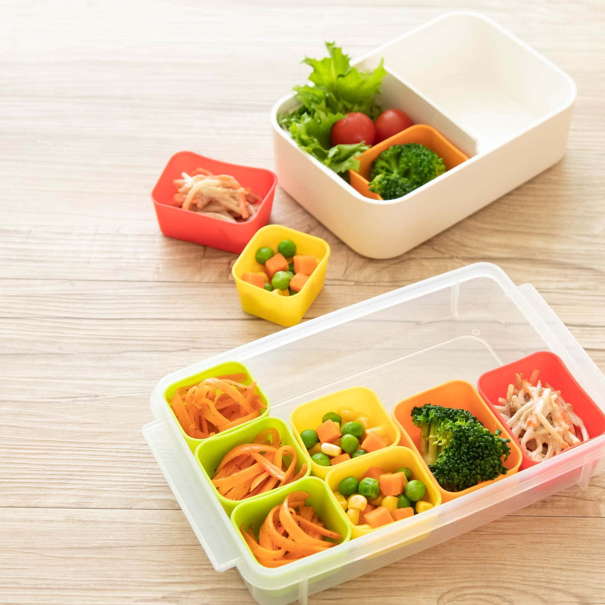 Skater Bento Box Set with 4 Large and 6 Small Containers