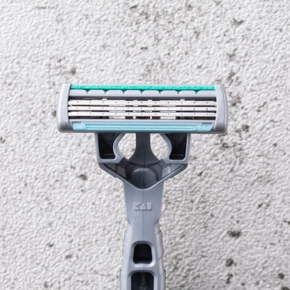 KAI Disposable Razor for Men 10-Pack with T-Blade Design