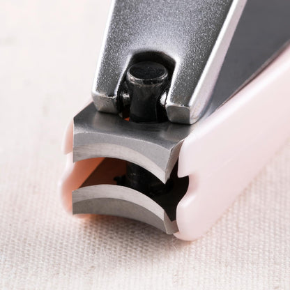 KAI Arch Nail Clipper with Curved Blade and Stopper Case Made in Japan