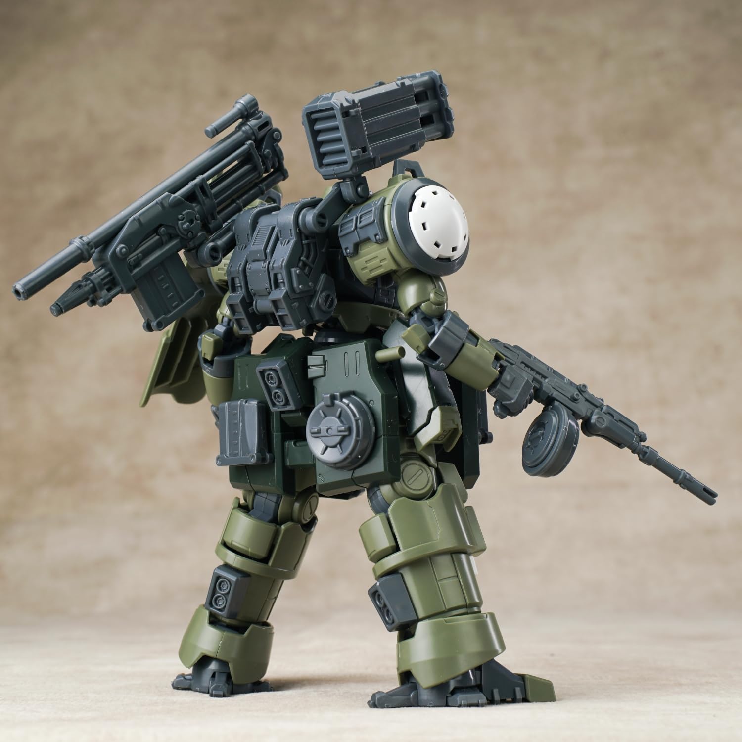 Sheik Mainland Ultra Action Trooper ZAROV 1/144 Scale Model Kit Green