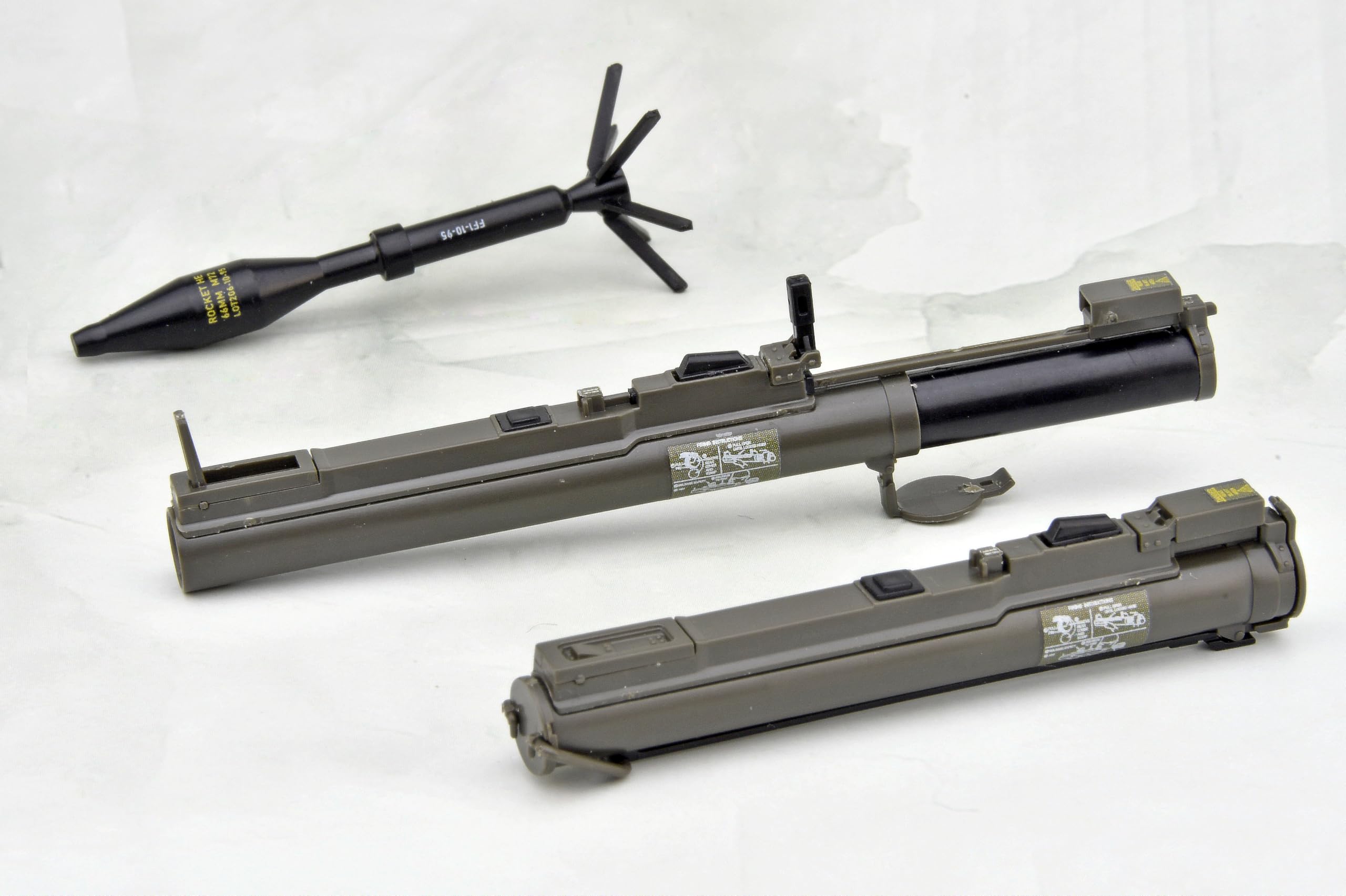 TOMYTEC Little Armory LA106 M72 LAW Type Model Kit