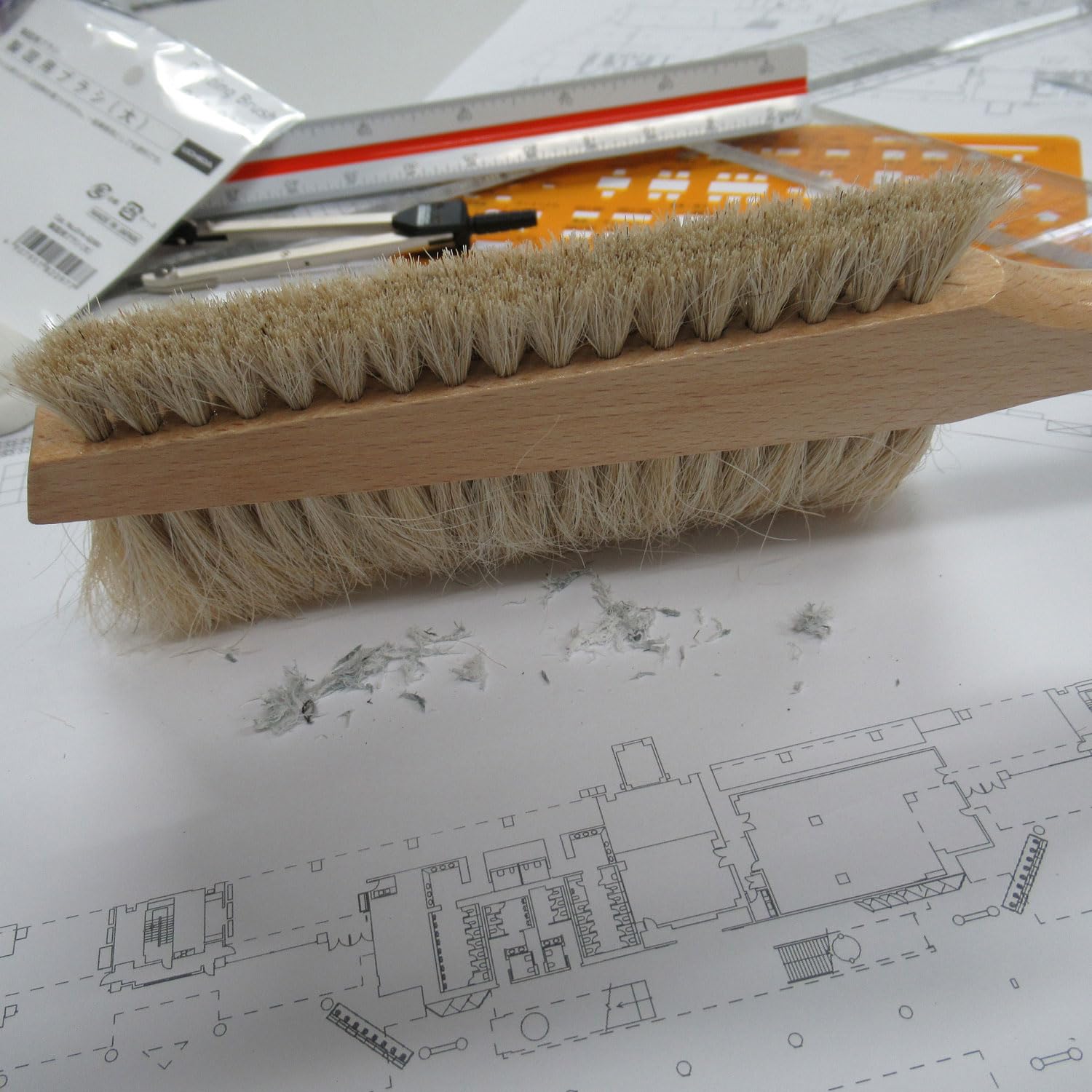 UCHIDA Drawing Instrument Brush Large for Precise Detailing