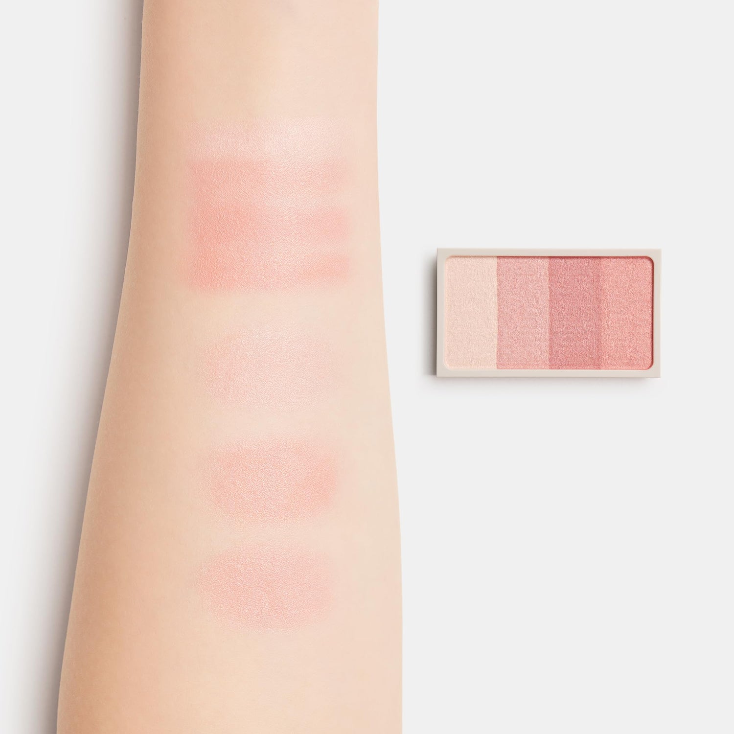 Mujirushiryouhin Blush Color Pink Beige 4.7g for Natural Glow