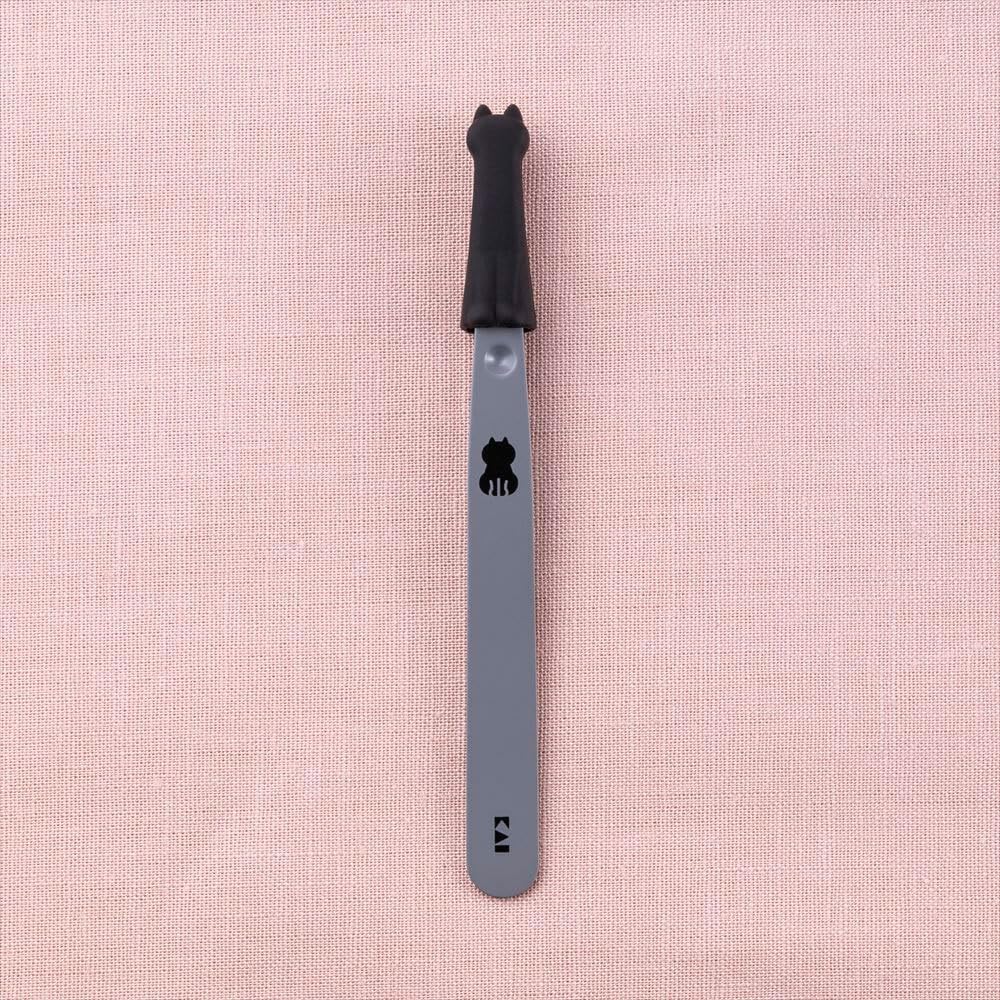KAI Eyebrow Tweezers with Slanted Tip and Cap for Precision