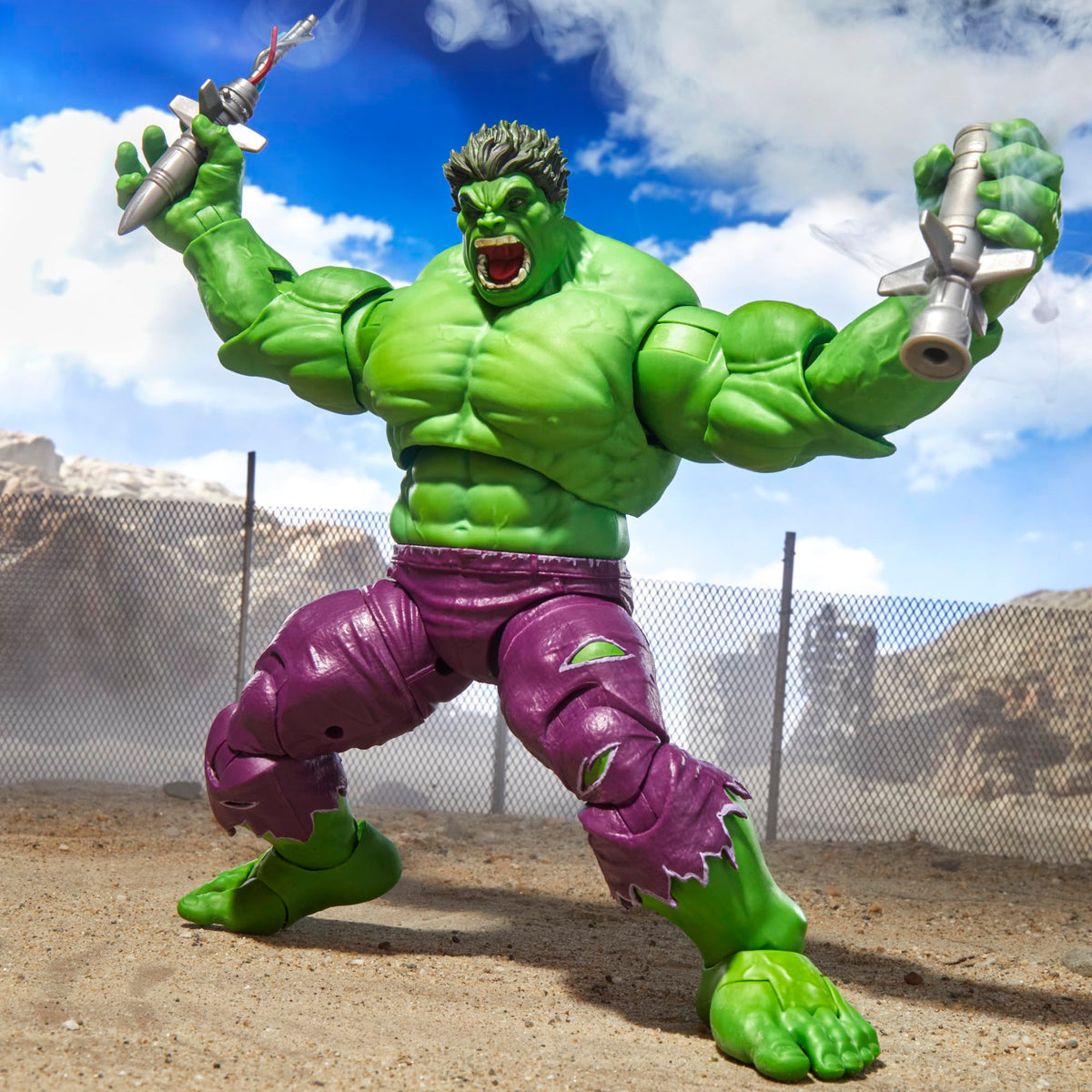 Marvel Legends Maximum Series Hulk 21.5cm Action Figure with Accessories