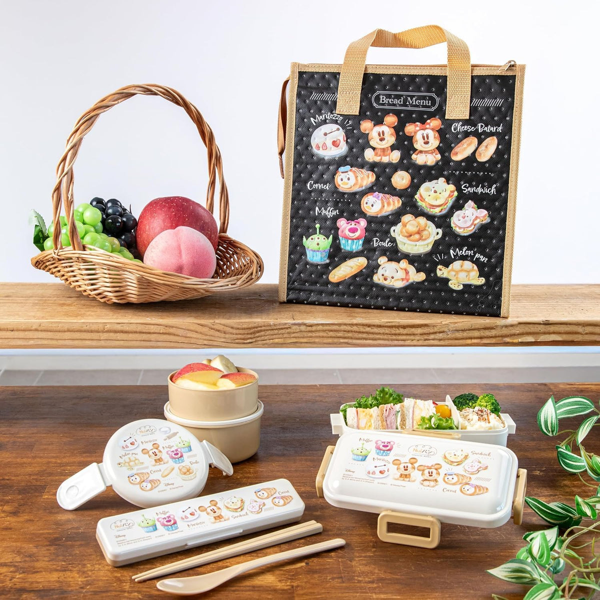 Skater Round Bento Box 500ml with Fork Made in Japan