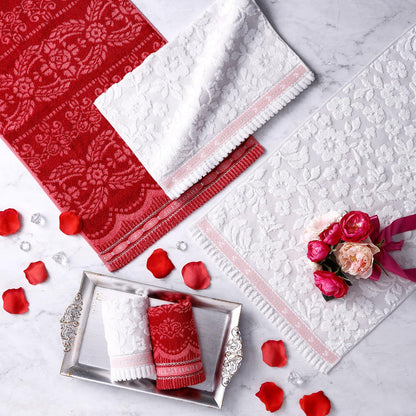 JILL STUART Bonheur Towel Gift Set with Floral Design