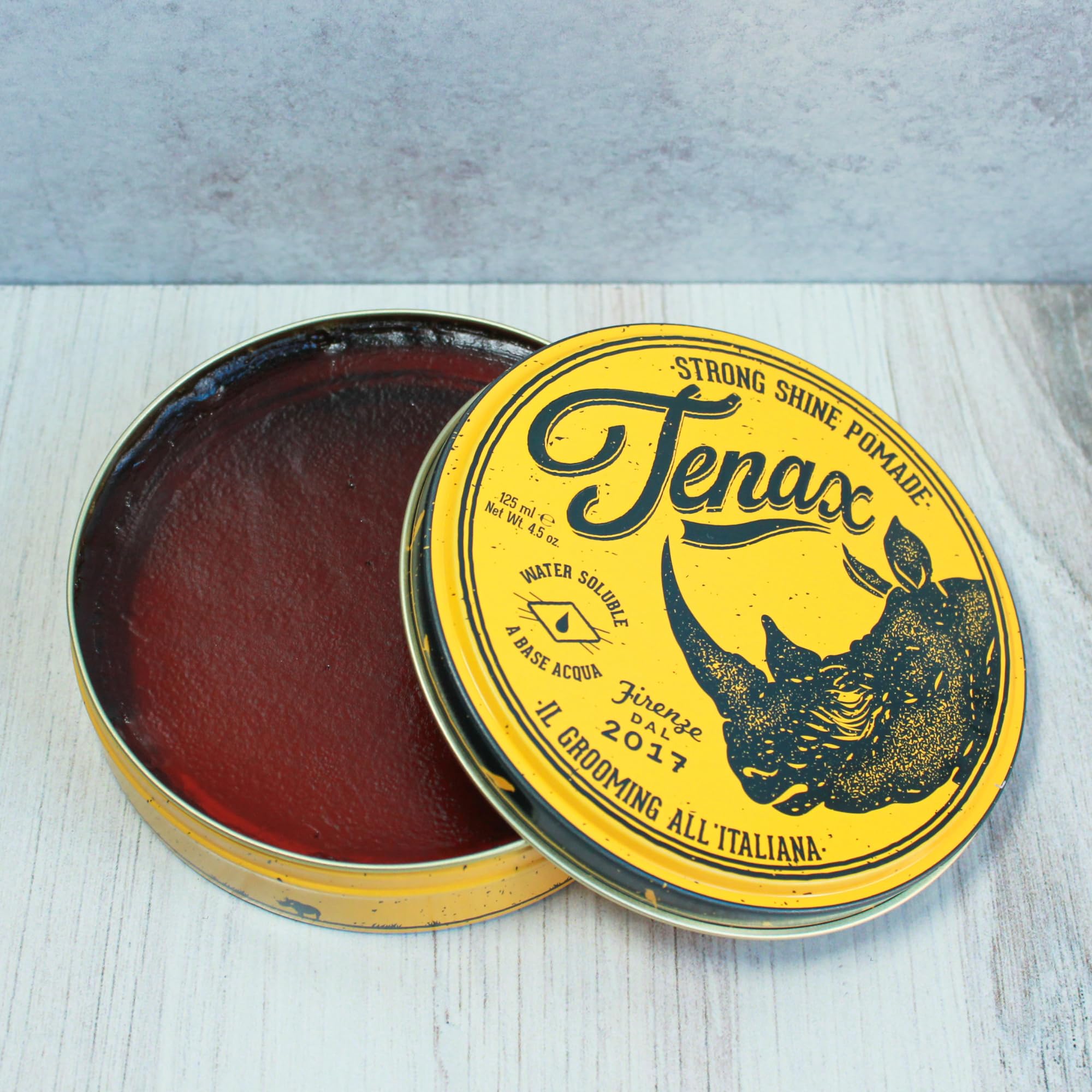Tenax Strong Pomade 125ml with Elegant Lavender Scent for Men