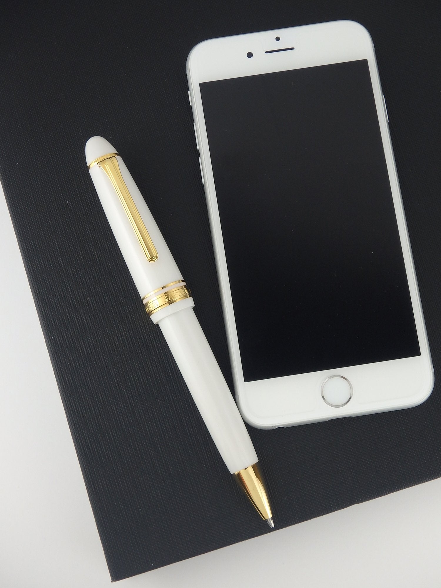 Sailor Ballpoint Pen Profit 21 White Smooth Writing Experience