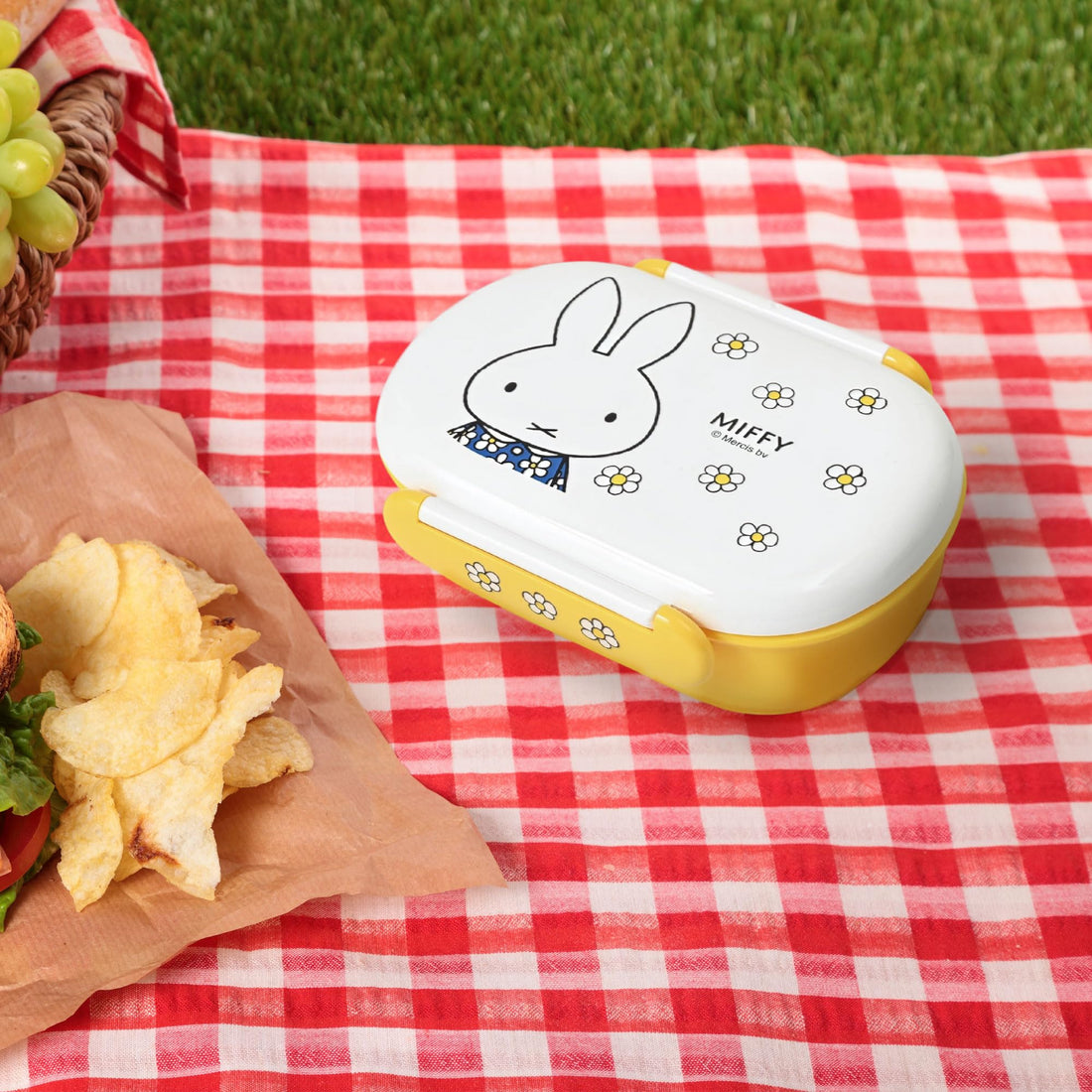 Kutsuwa Miffy Kids Lunch Box 270ml with Sealable Lid
