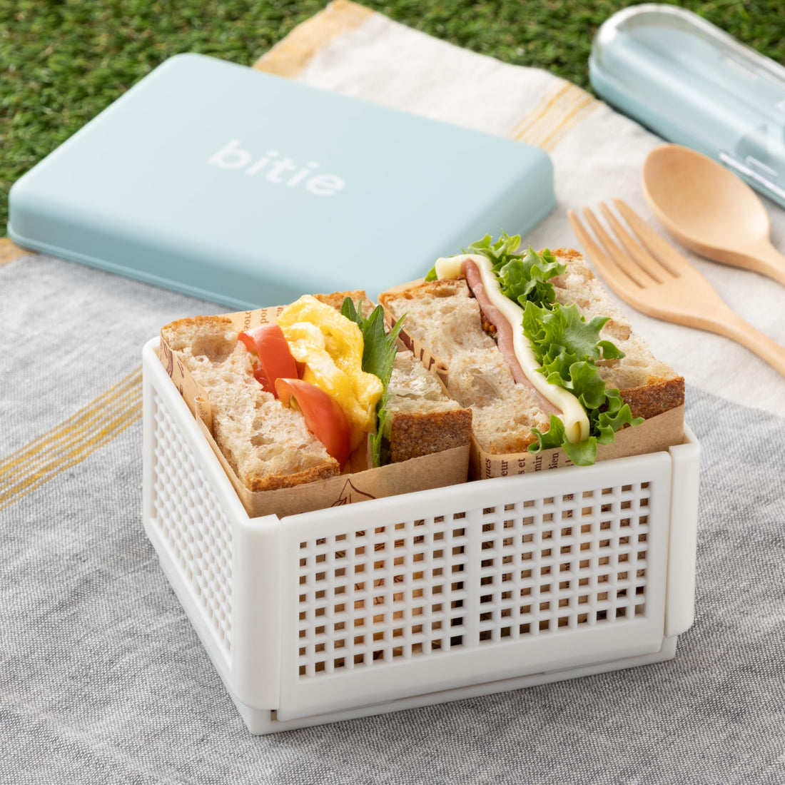 Mitani Bento Box Sandwich Case Blue 13x10x7cm Japanese Design