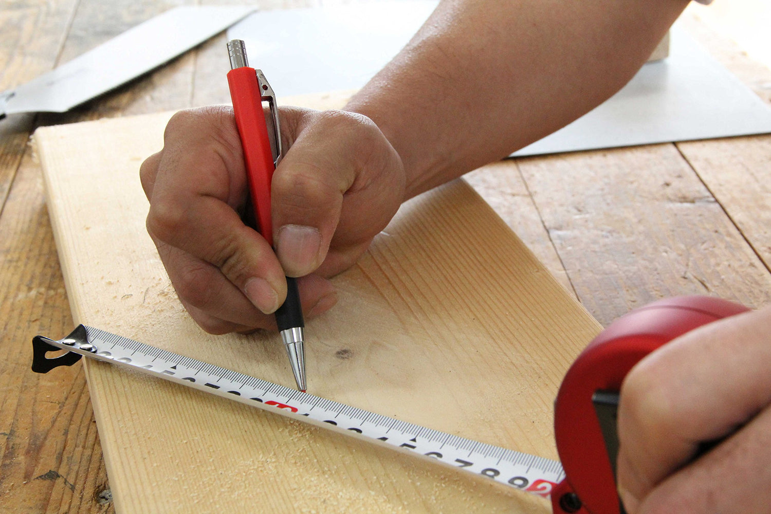 SK11 Mechanical Pencil with Built-in Sharpener 2.0mm Red Lead