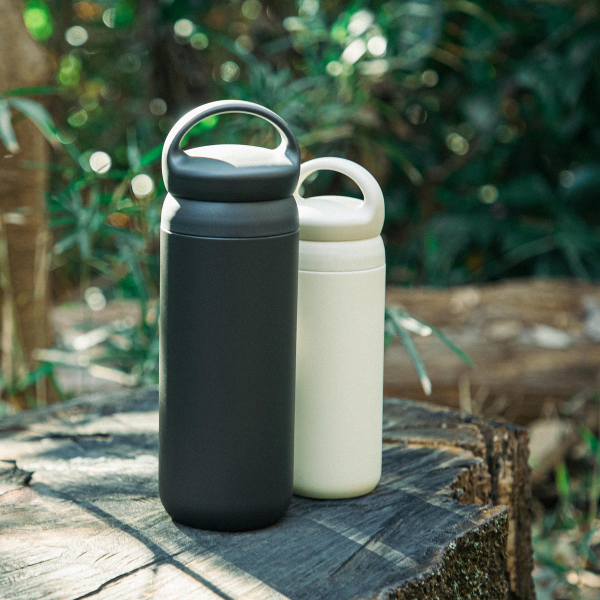 KINTO Day Off Tumbler White 900ml for Effortless Hydration