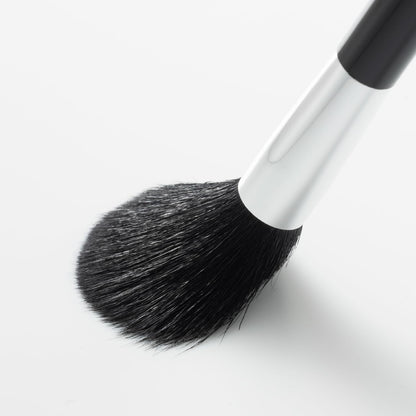 KAI Makeup Brush Cosmeup Cheek Brush Made with Kumano Brushes