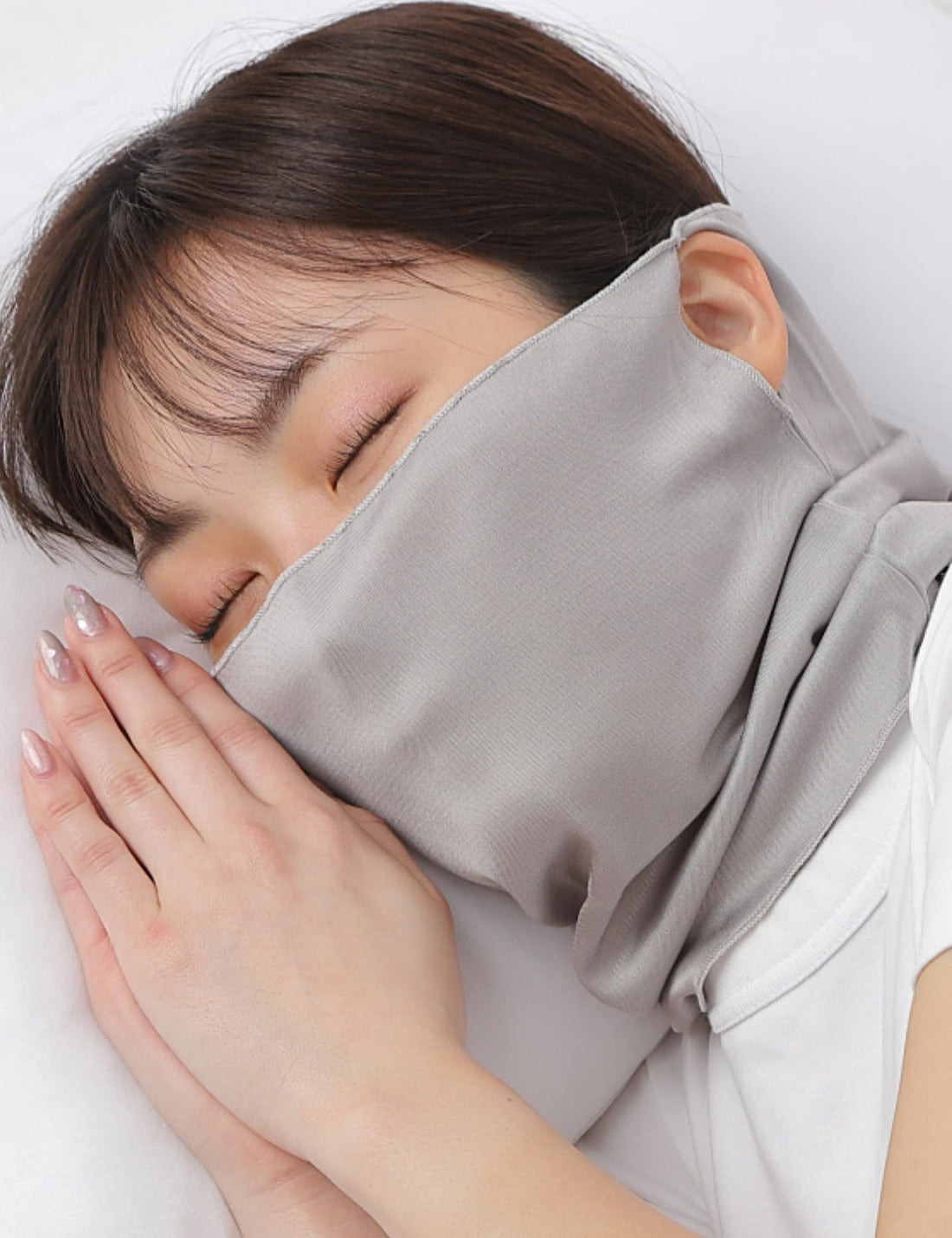 LI NOR Silk Sleep Mask for Nighttime Comfort and Hydration