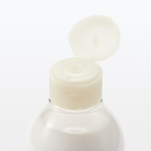 MUJI Moisturizing Cream for Sensitive Skin 300ml - Naturally Derived Ingredients