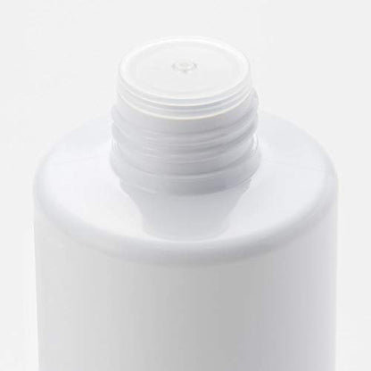 MUJI Medicated Whitening Lotion for Brightening Skin 200mL