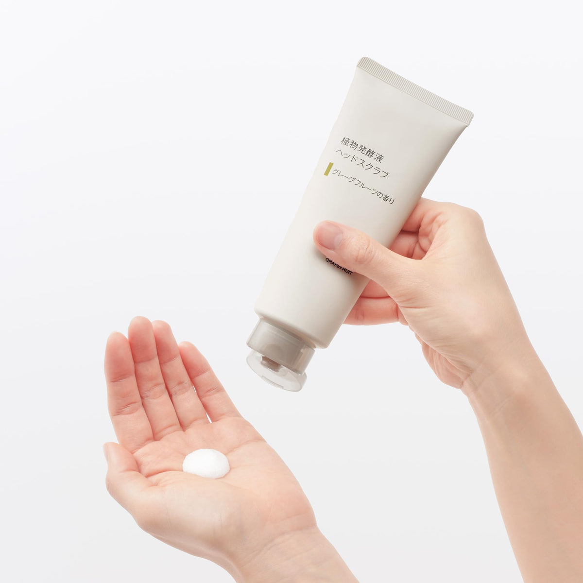 MUJI Grapefruit Scented Head Scrub 200g for Japanese Hair Care