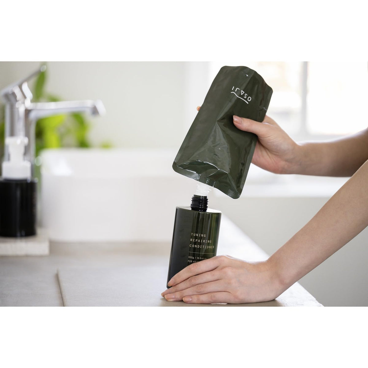 OSAJI Repairing Conditioner Refill 280g with Aromatic Woody Scent