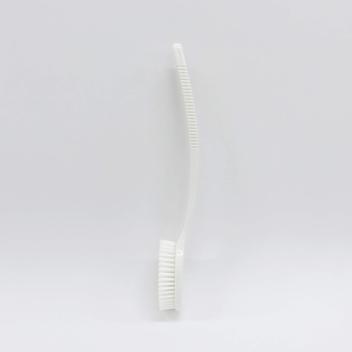 Touwasangyou Body Brush for Gentle Cleansing and Exfoliation
