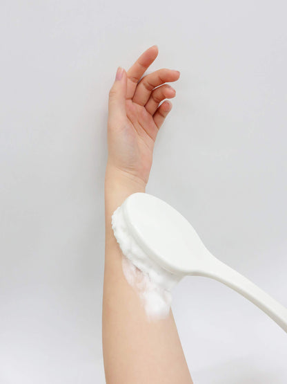 Touwasangyou Body Brush for Gentle Cleansing and Exfoliation