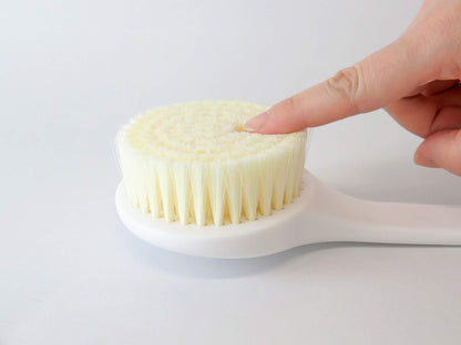 Touwasangyou Grip Body Brush for Effective Cleansing