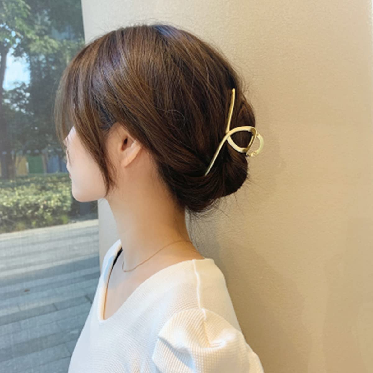 Vigetto Large Hair Clip for Thick Hair - Stylish Gold Design