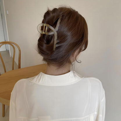 Vigetto Large Hair Clip for Thick Hair in Matte Brown
