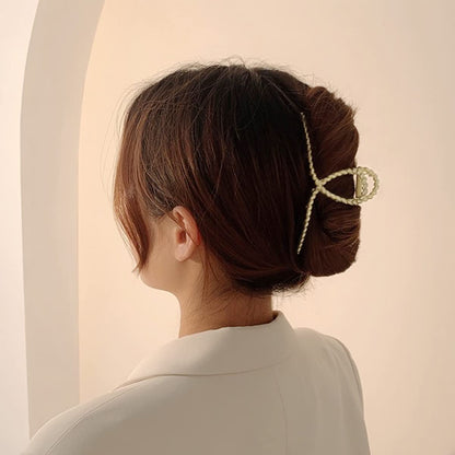 Vigetto Large Hair Clip for Thick Hair in Matte Gold